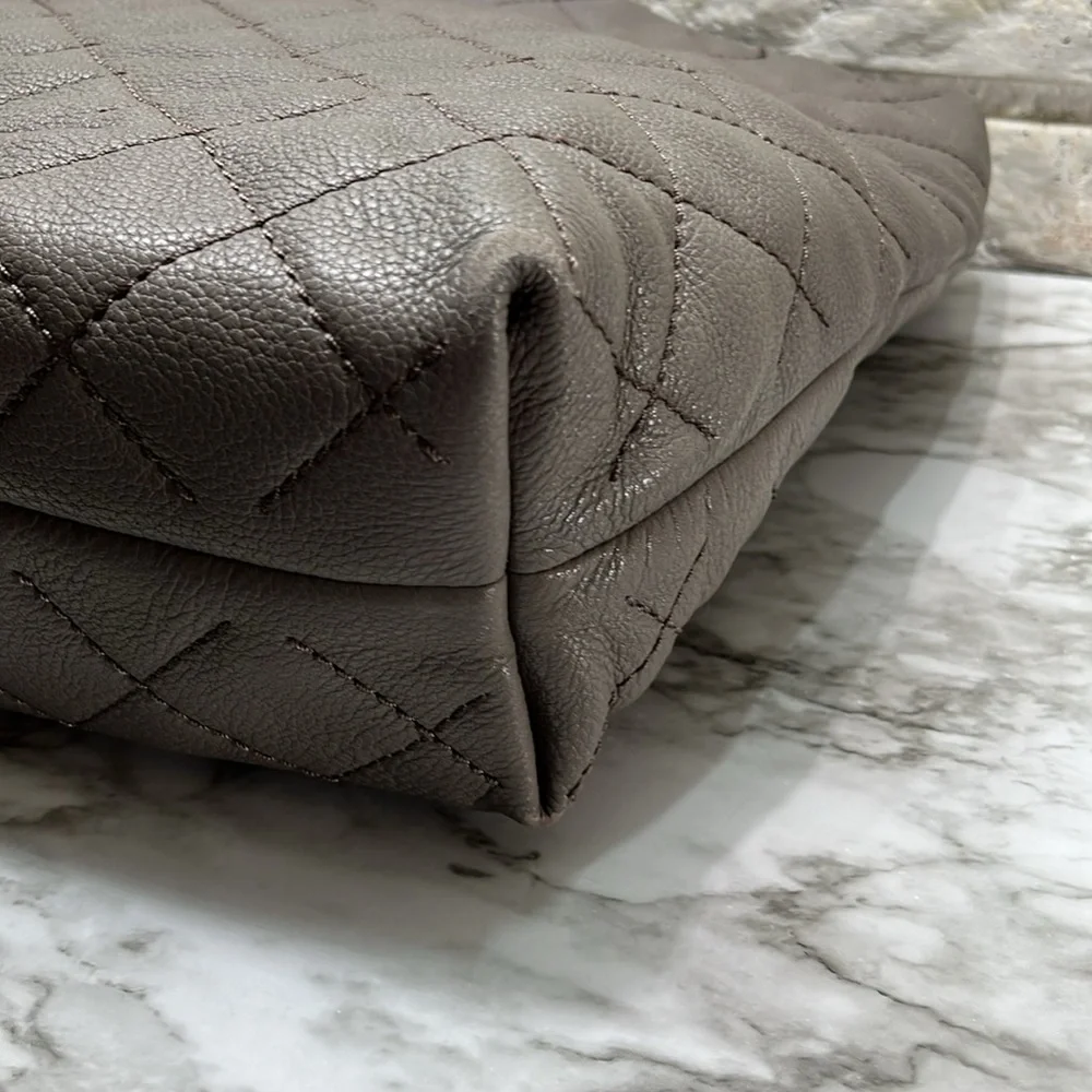 MICHAEL KORS LONI 2 WAY QUILTED LARGE TOTE BAG WITH TAGS. - Picture 9 of 16